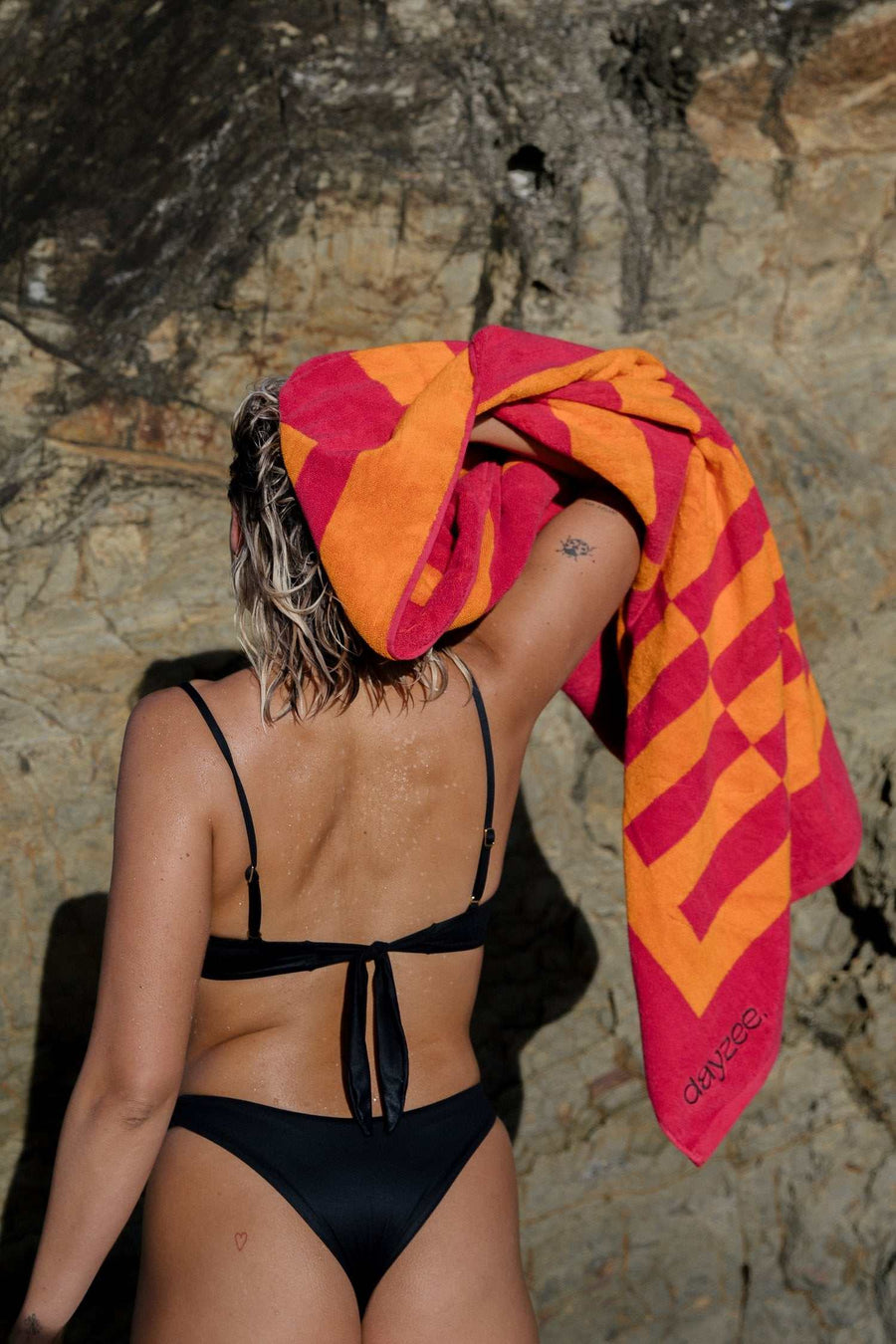 Dayzee Sangria Towel